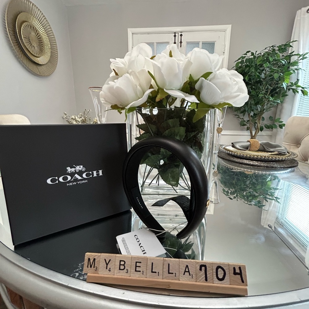 NWT Coach 🖤Black🖤Leather Headband with box